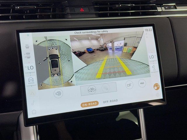 New 2026 Land Rover Range Rover Long Wheelbase SE image 17