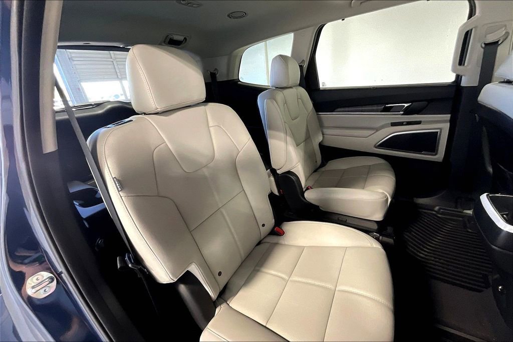 New 2025 Kia Telluride EX image 17