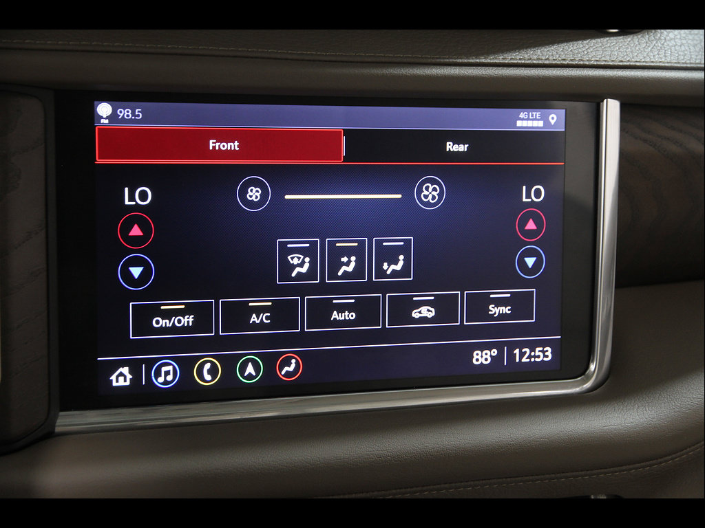 Used 2021 GMC Yukon Denali w/ Denali Premium Package AWD/4WD image 14