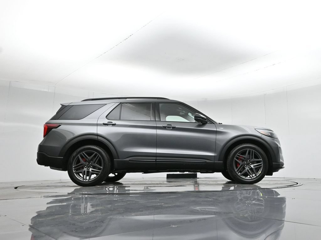 New 2026 Ford Explorer ST-Line w/ ST-Line Street Pack RWD image 52
