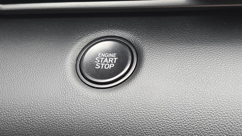 Certified 2025 Hyundai Elantra Sport FWD image 24