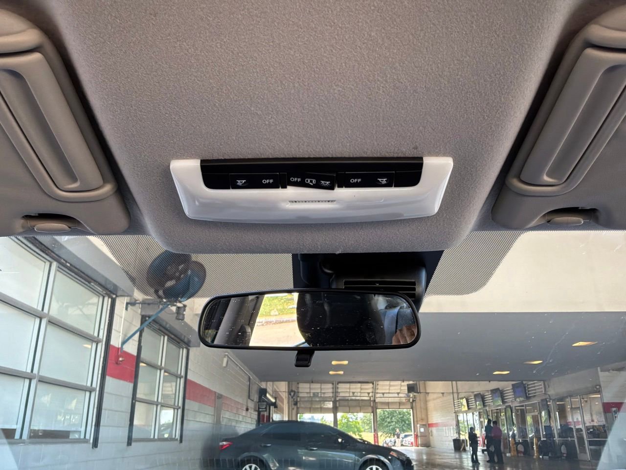 Used 2025 Toyota Corolla LE FWD image 14