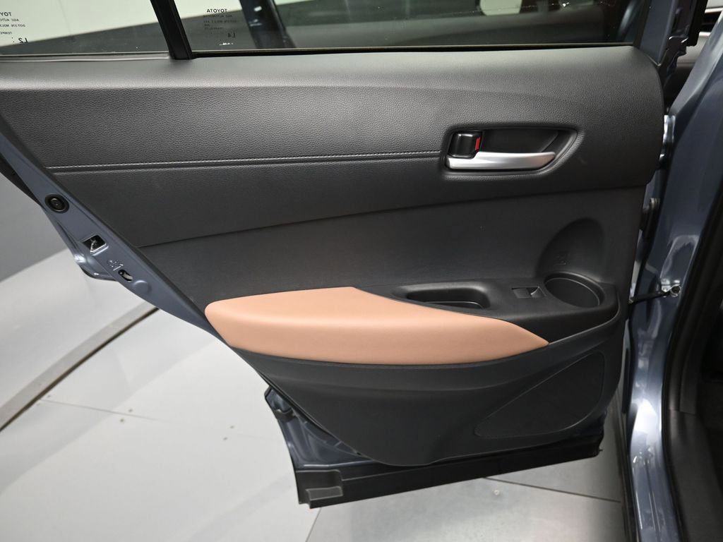 Certified 2026 Toyota Corolla Cross XLE w/ Convenience Package FWD image 31