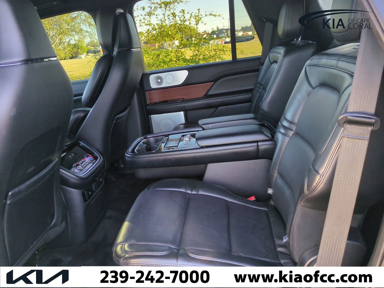 Used 2021 Lincoln Navigator Reserve w/ Luxury Package image 13