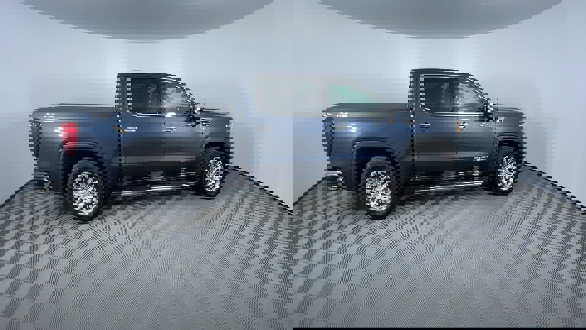 Used 2022 GMC Sierra 1500 SLT w/ SLT Premium Plus Package image 9