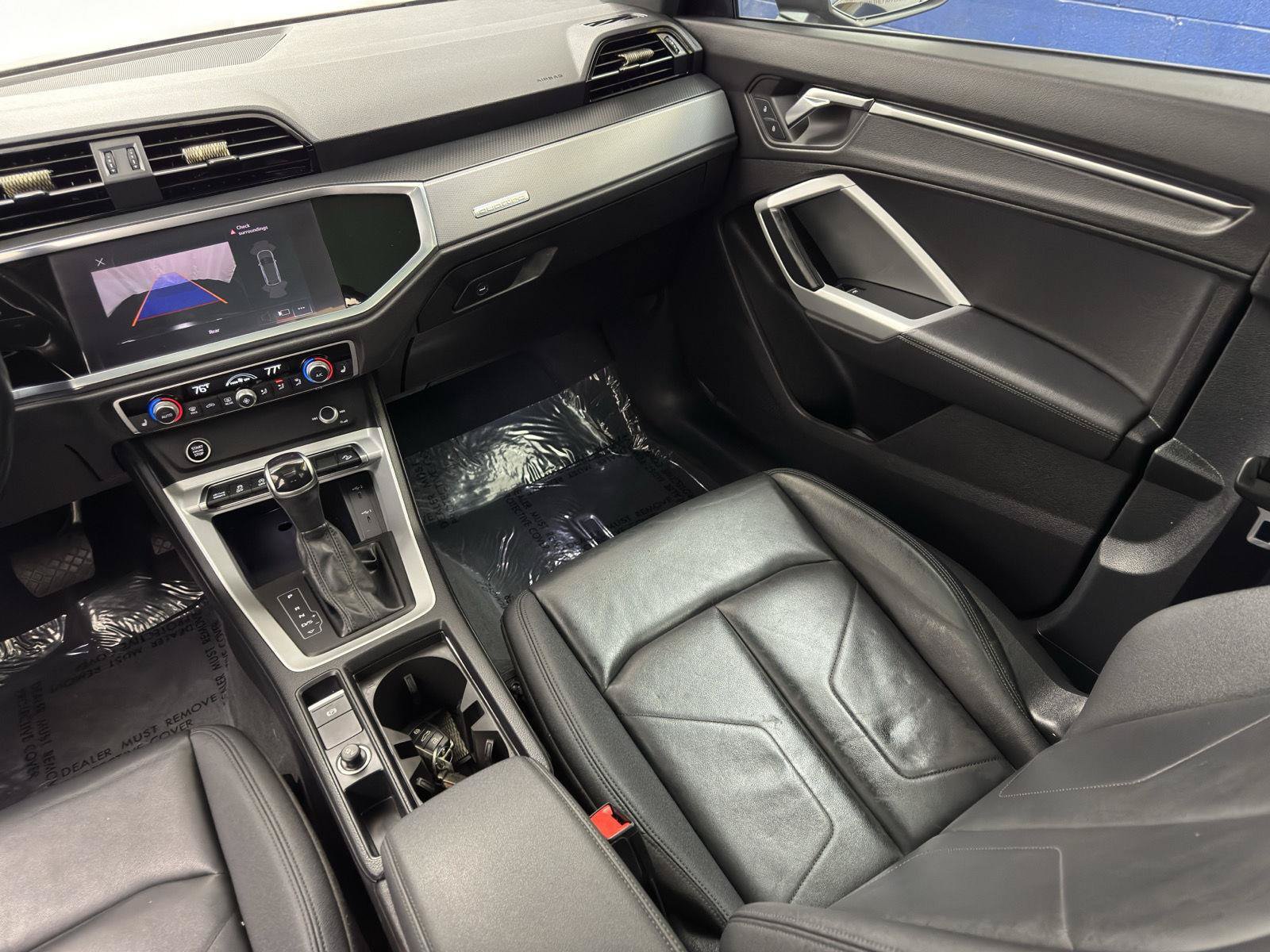 Used 2022 Audi Q3 2.0T Premium w/ Convenience Package AWD/4WD image 31