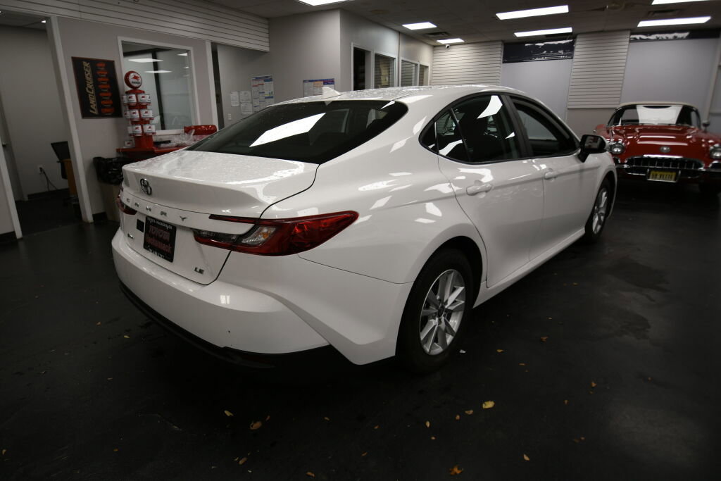 Certified 2025 Toyota Camry LE image 7