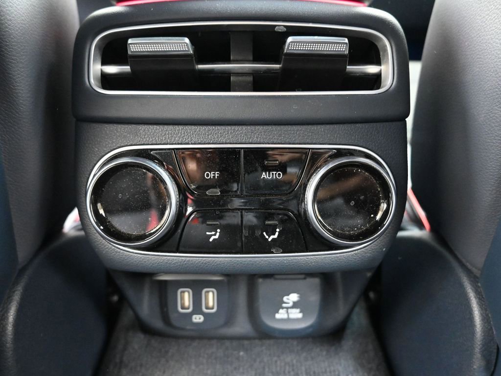 Used 2025 Genesis GV70 2.5T w/ Sport Prestige Package image 17