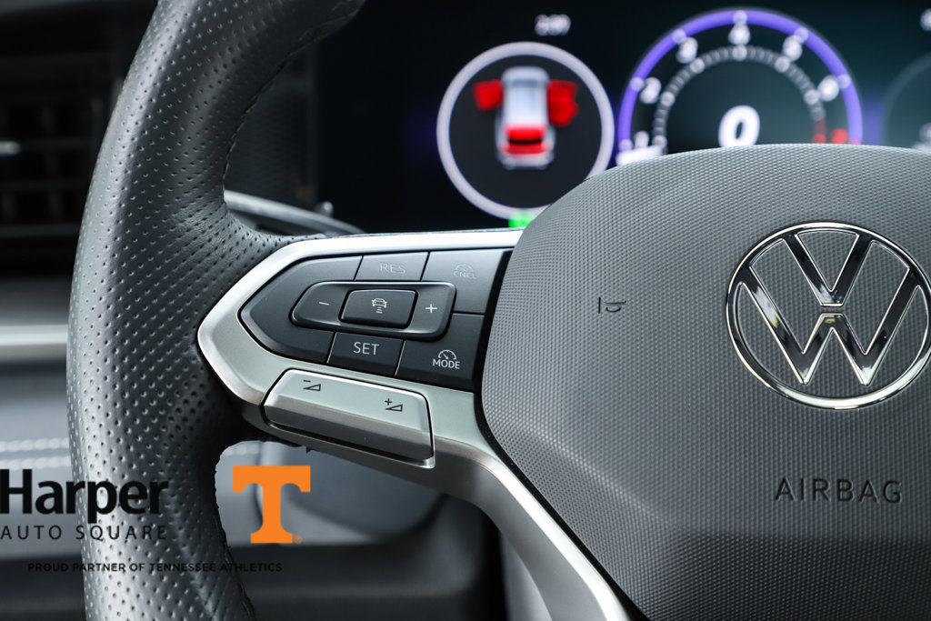 New 2025 Volkswagen Tiguan SE R-Line FWD image 60