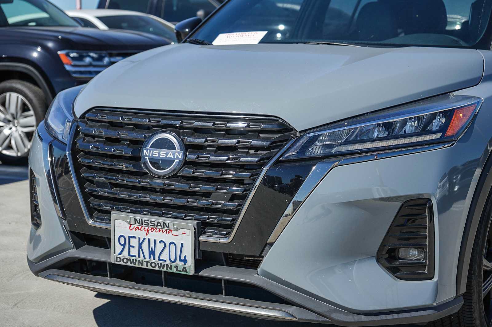Used 2023 Nissan Kicks SR w/ SR Premium Package FWD image 5