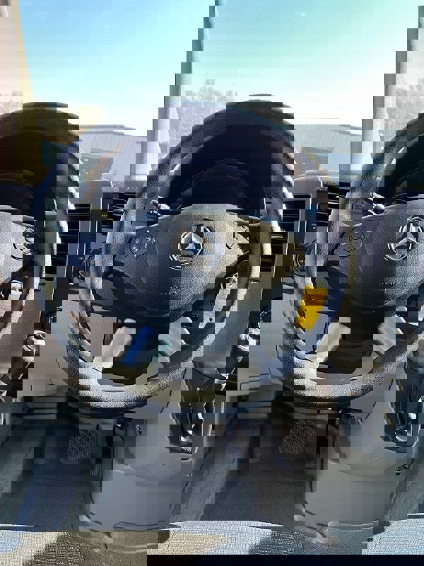 Used 2018 Mercedes-Benz Sprinter 3500 image 9