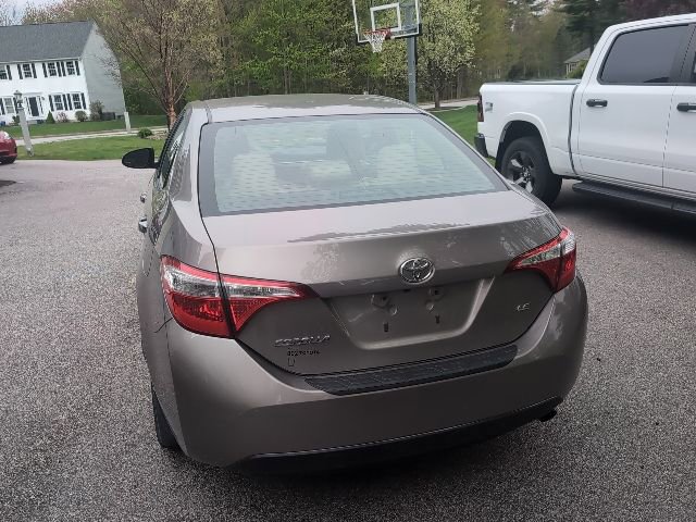 Used 2015 Toyota Corolla LE FWD image 3