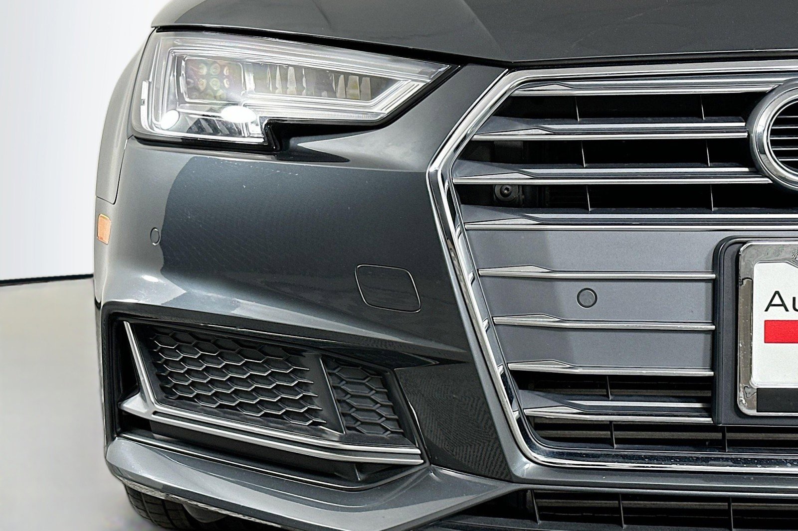 Used 2019 Audi A4 2.0T Premium Plus w/ Premium Plus Package FWD image 16