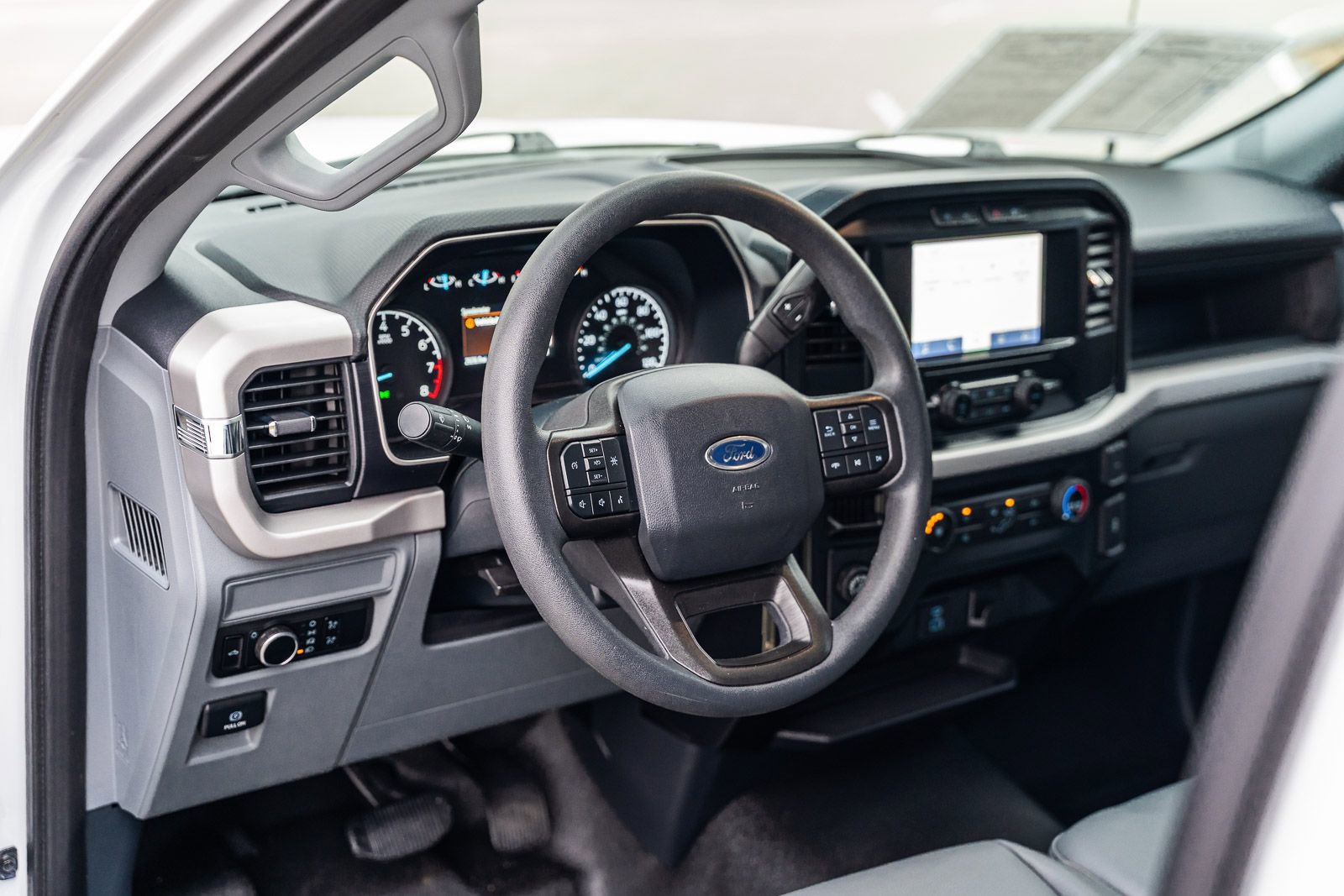 Used 2023 Ford F150 XL image 21