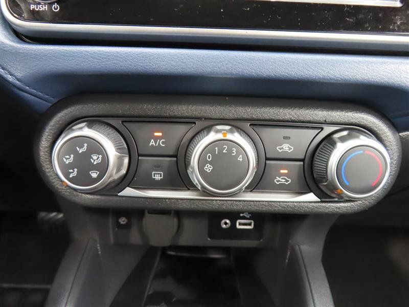 Used 2025 Nissan Versa SV w/ Trunk Package FWD image 21