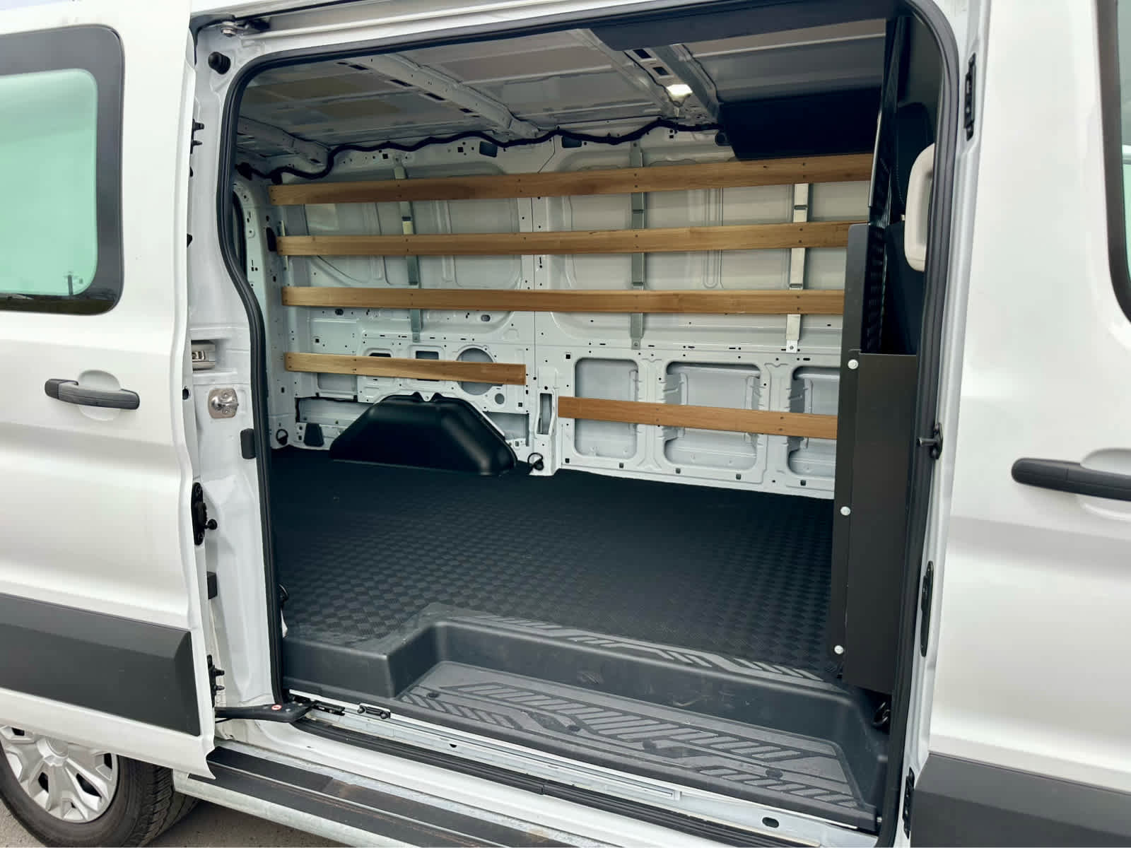 Used 2024 Ford Transit 250 Low Roof w/ Exterior Upgrade Package image 13