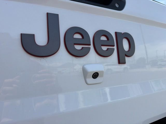 Used 2020 Jeep Gladiator Rubicon AWD/4WD image 6
