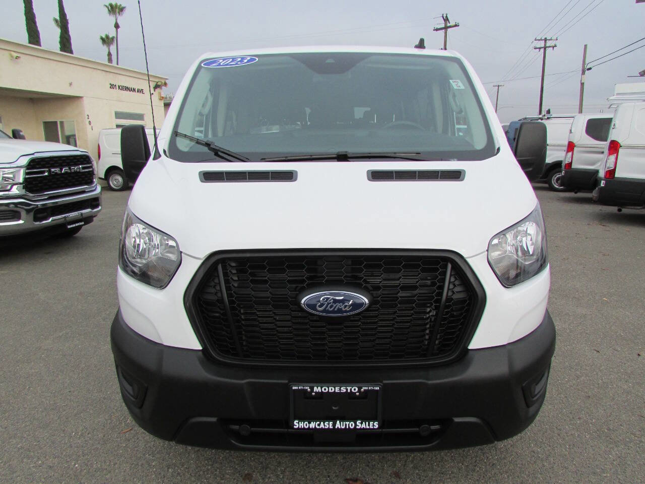 Used 2023 Ford Transit 350 XL image 3