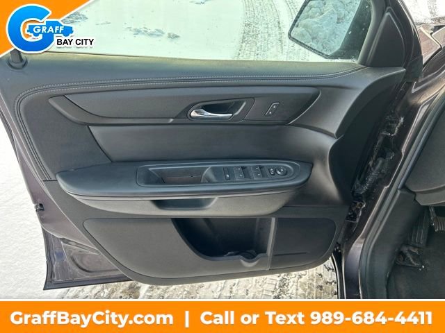 Used 2015 GMC Acadia SLE image 10