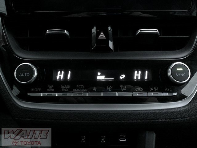 Used 2023 Toyota Corolla Cross XLE image 15