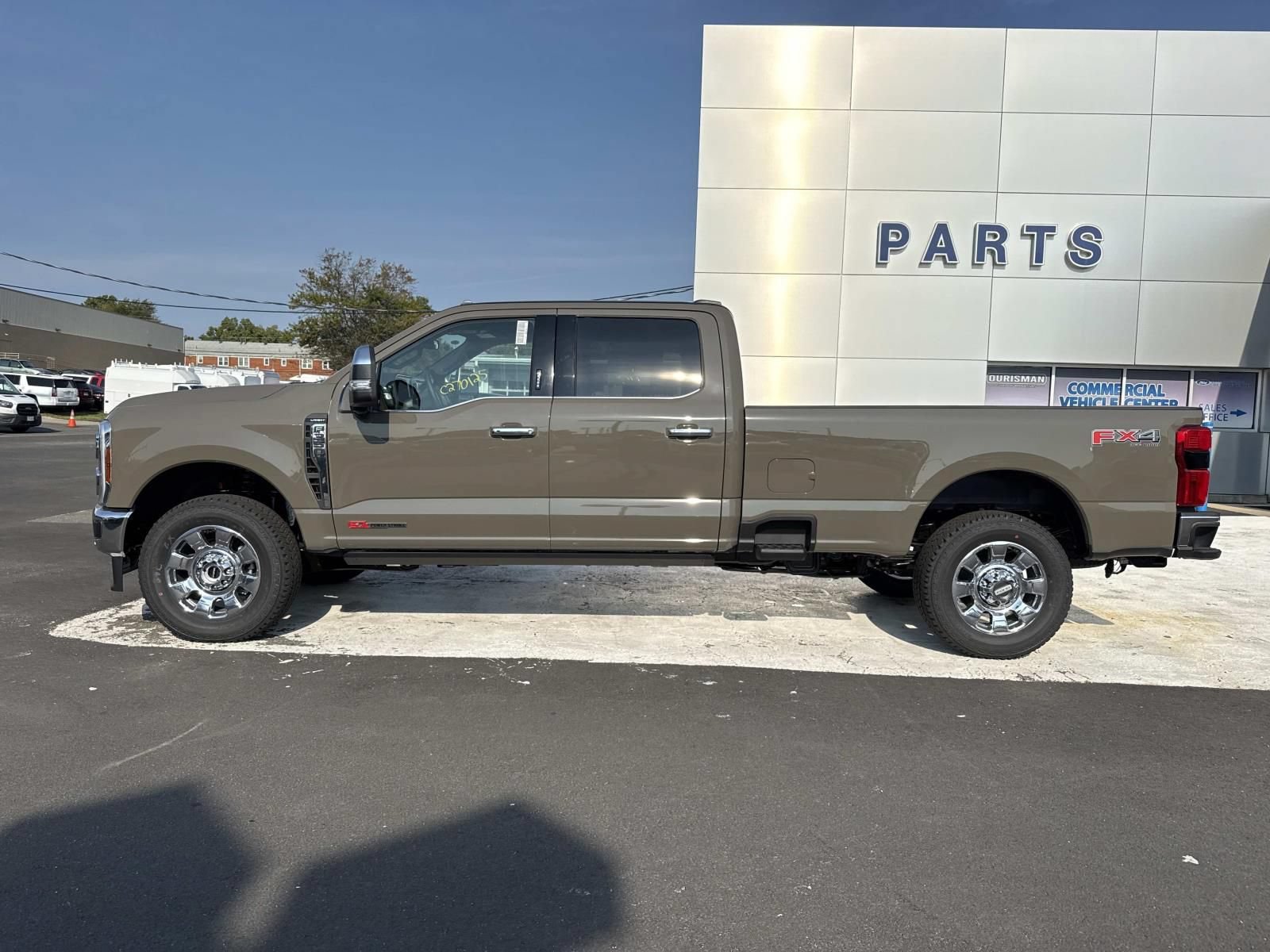 New 2027 Ford F350 Lariat w/ Lariat Ultimate Package AWD/4WD image 6