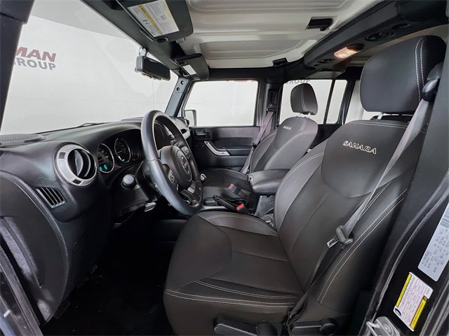 Used 2017 Jeep Wrangler Unlimited Sahara w/ Connectivity Group image 10