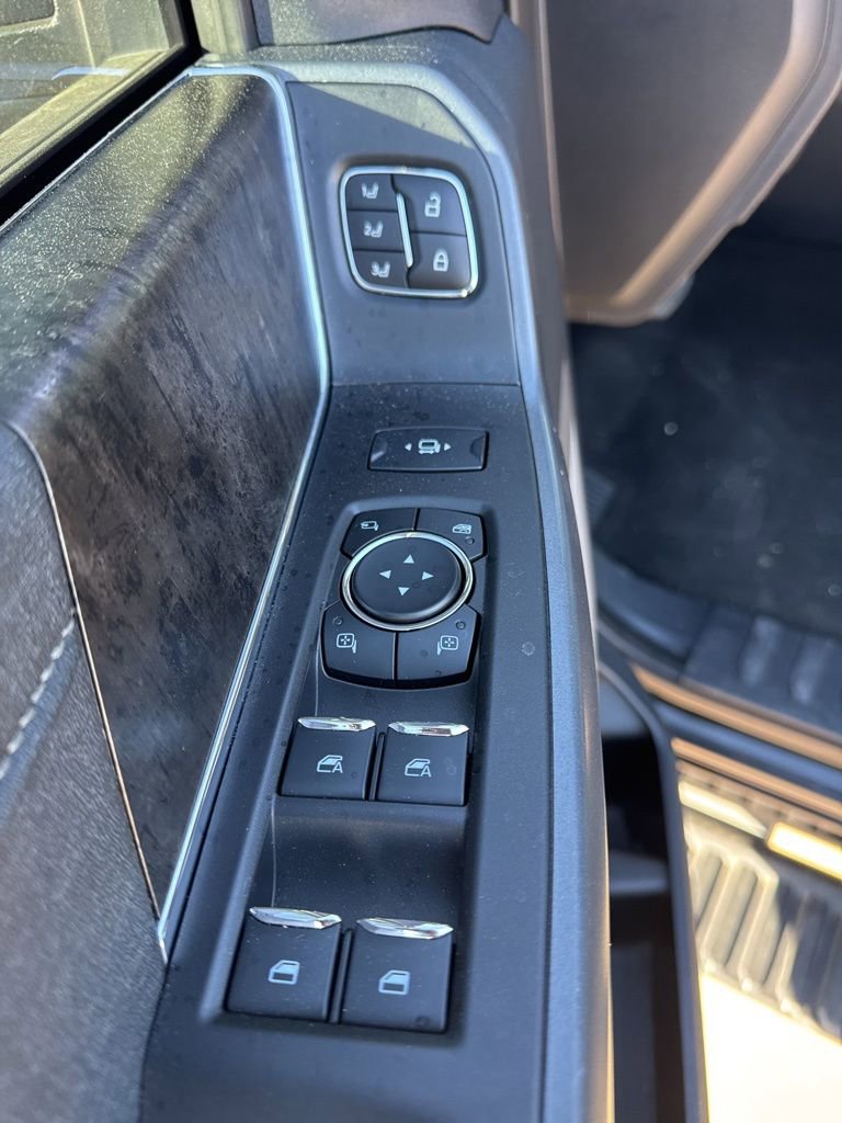 Used 2023 Ford F250 Lariat w/ Sport Appearance Package AWD/4WD image 15