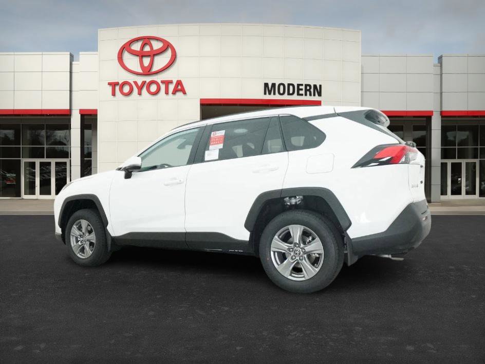 New 2025 Toyota RAV4 XLE image 12