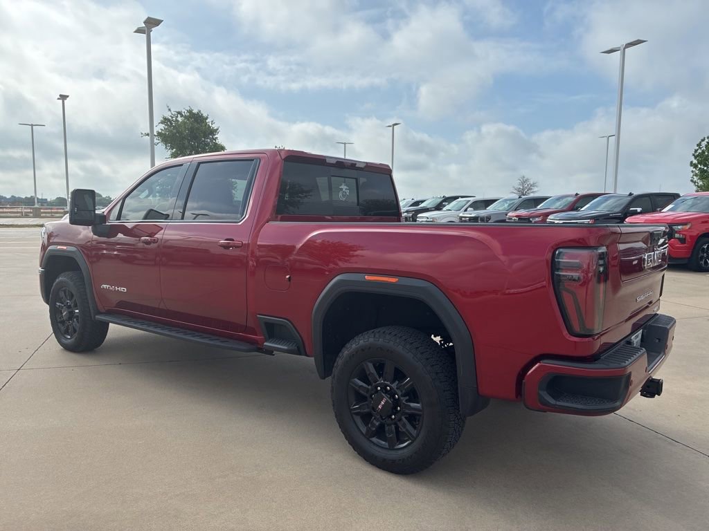 Used 2025 GMC Sierra 2500 AT4 w/ AT4 Premium Plus Package image 3
