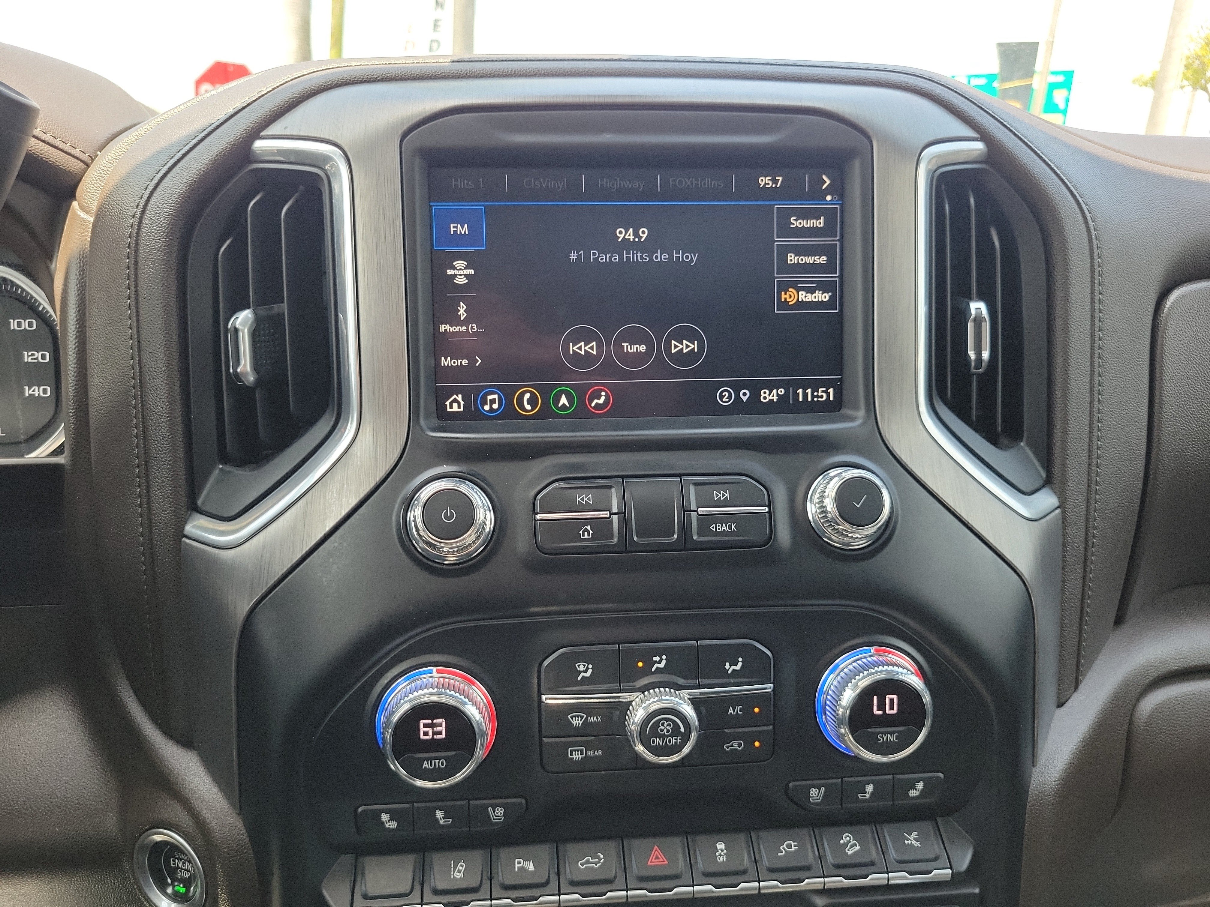 Used 2021 GMC Sierra 2500 Denali w/ Denali Ultimate Package AWD/4WD image 18