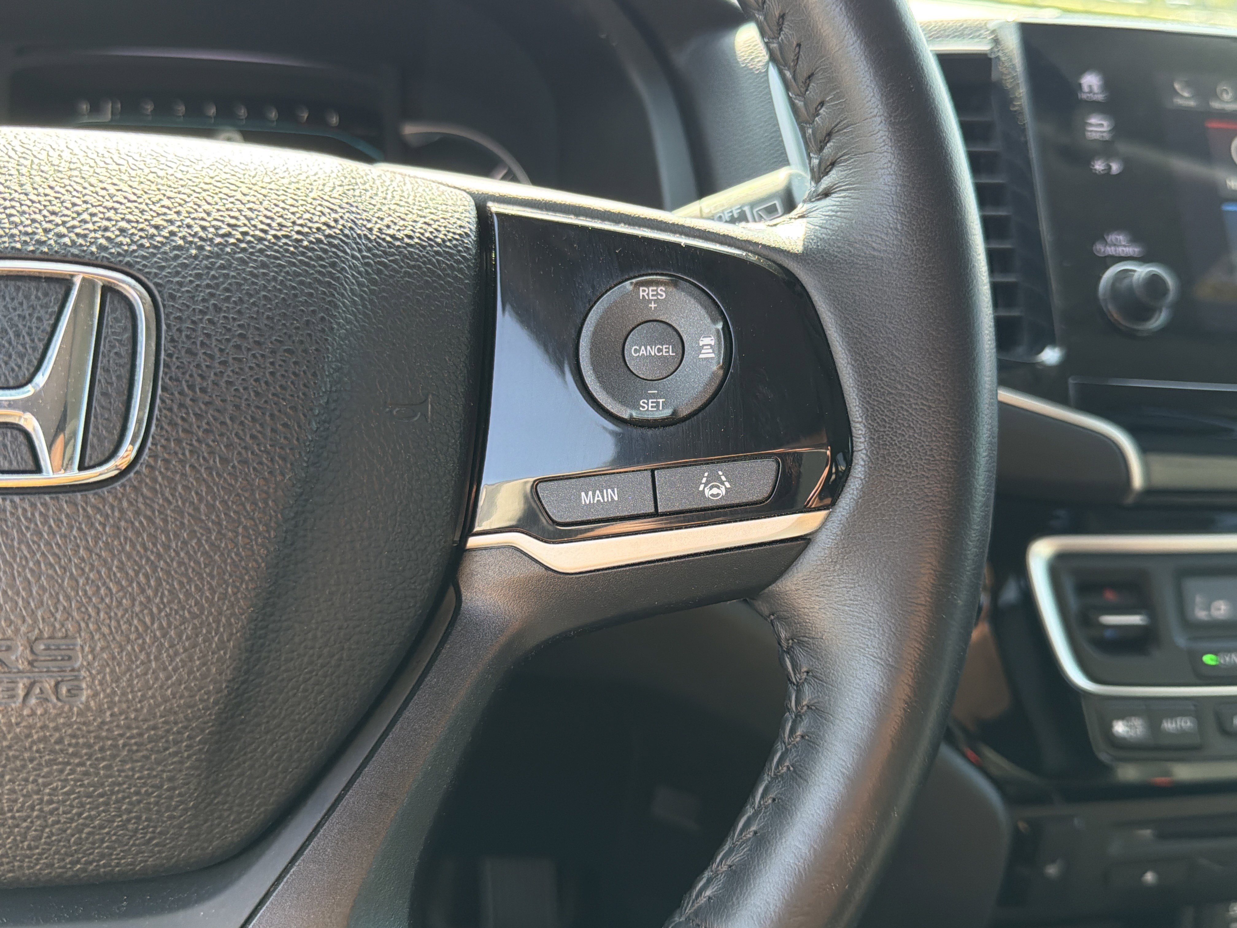 Used 2021 Honda Pilot Touring image 37