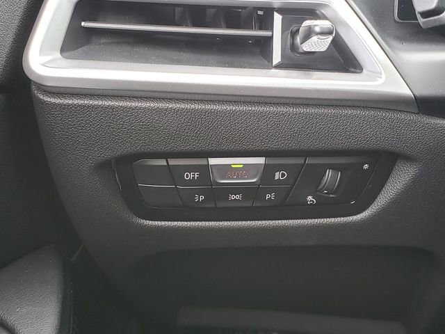 New 2026 BMW 330i xDrive Sedan w/ M Sport Package image 19