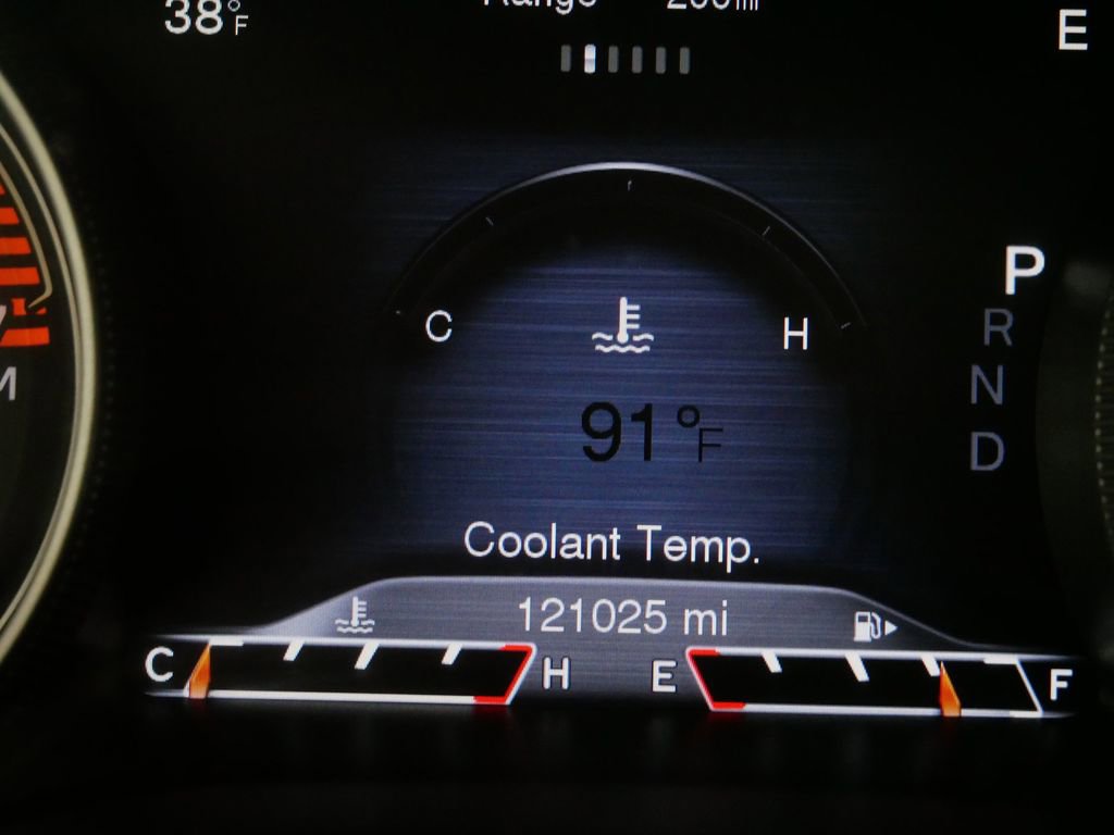 Used 2016 Jeep Cherokee Trailhawk w/ Cold Weather Group image 25