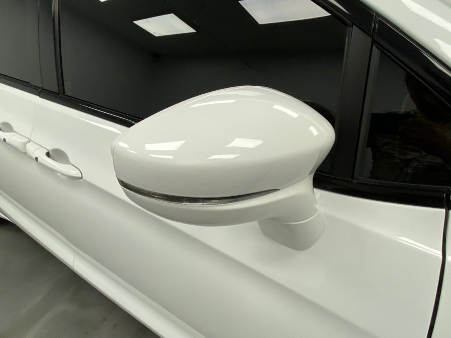 Used 2018 Chrysler Pacifica Limited w/ S Appearance Package FWD image 15