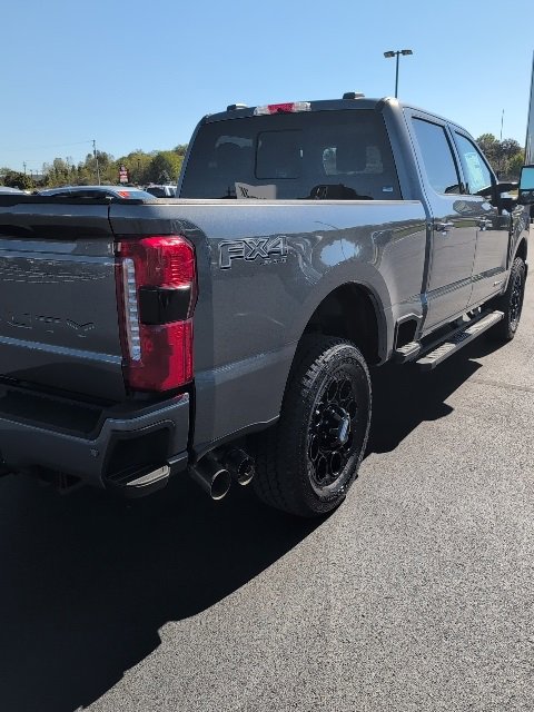 New 2026 Ford F250 4x4 Crew Cab Super Duty image 11