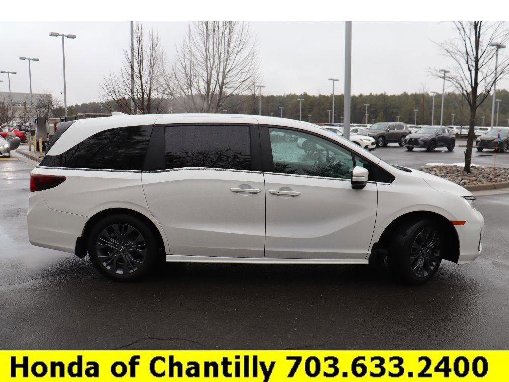 Certified 2025 Honda Odyssey Touring image 8