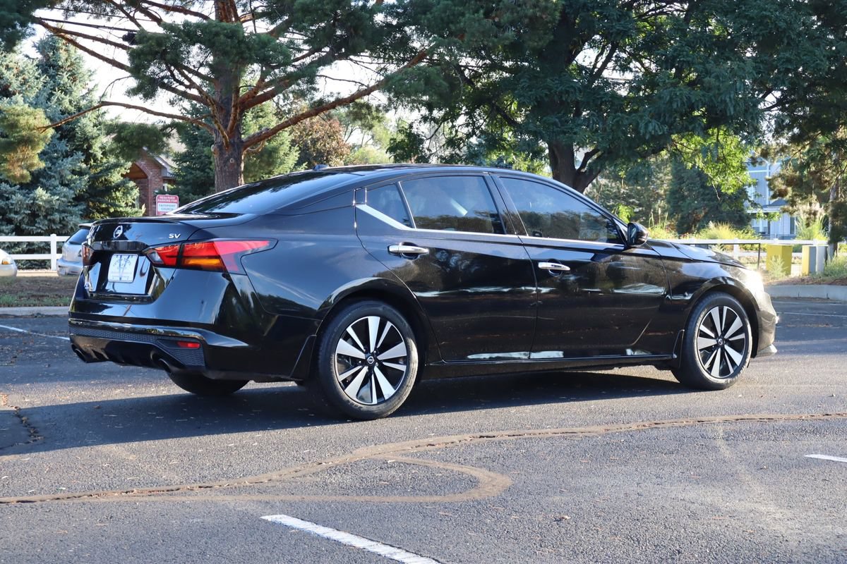 Used 2019 Nissan Altima 2.5 SV FWD image 5