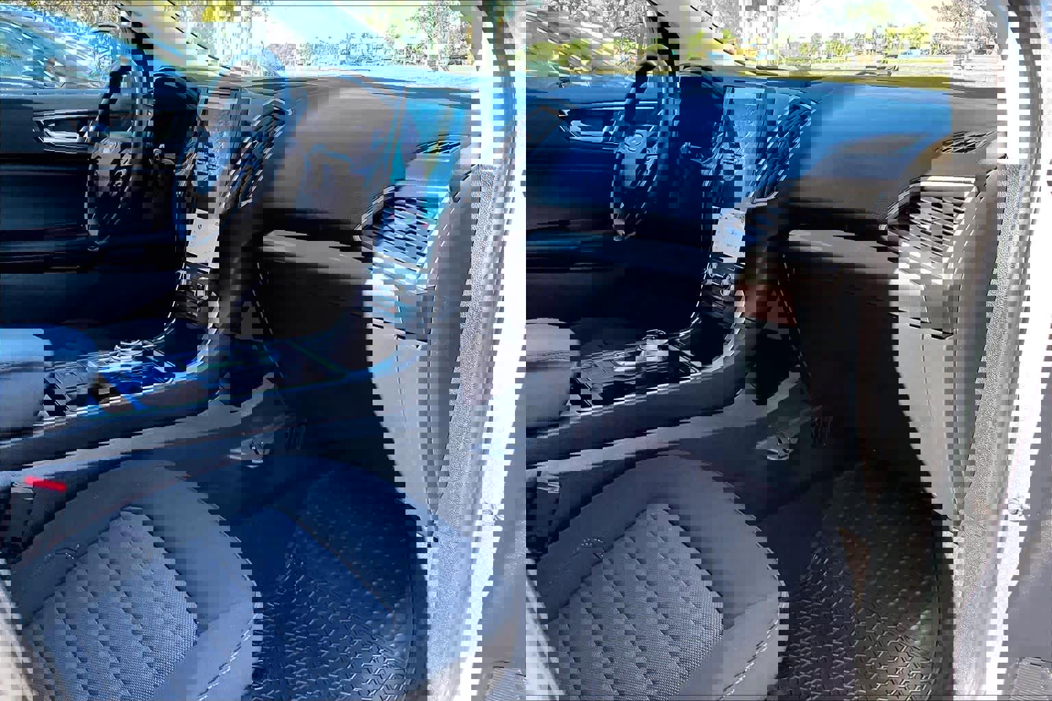 Used 2022 Ford Edge SE image 19