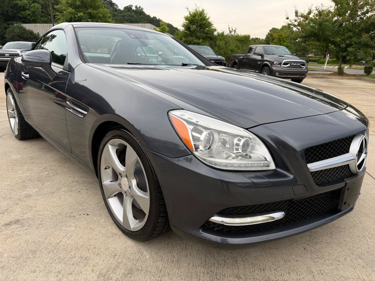 Used 2013 Mercedes-Benz SLK 350 image 8