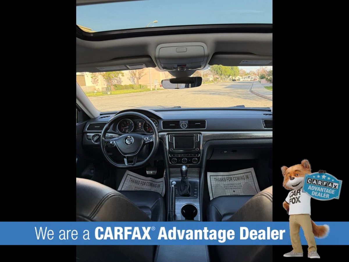 Used 2017 Volkswagen Passat 1.8T SEL Premium image 35