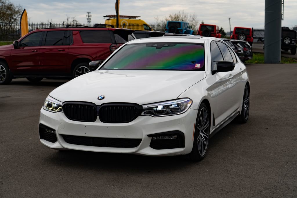 Used 2017 BMW 540i w/ M Sport Package image 3