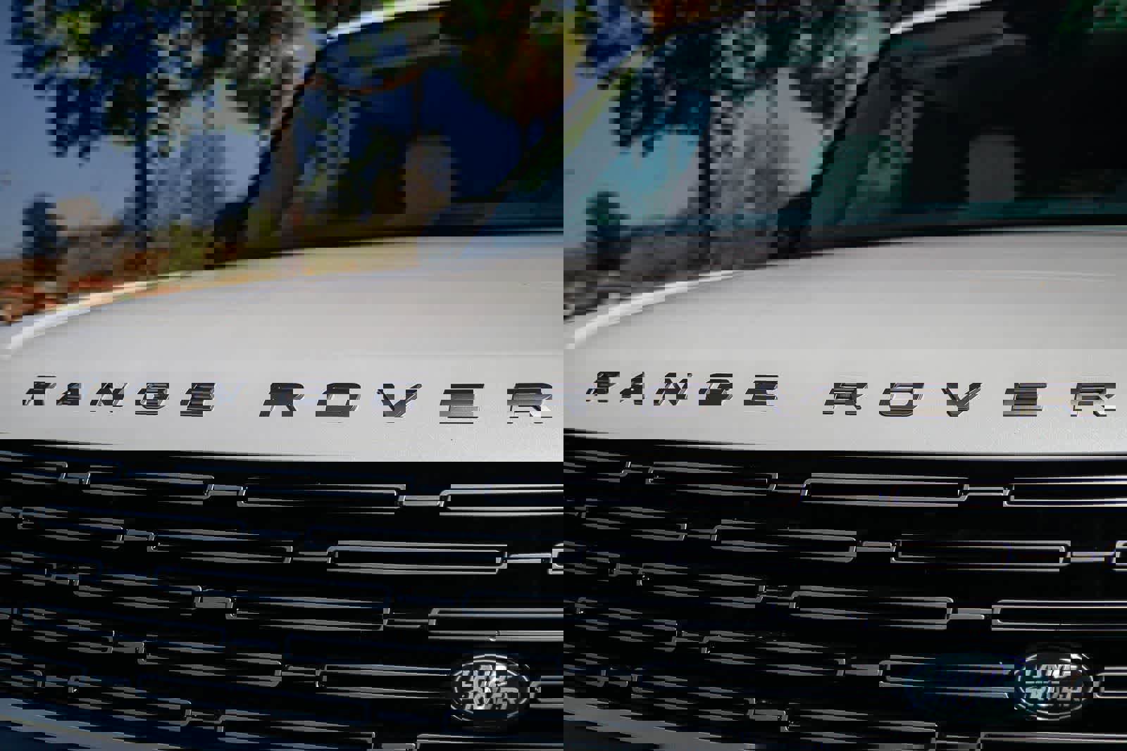 New 2026 Land Rover Range Rover Long Wheelbase SE image 11