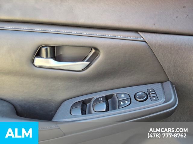 Used 2025 Nissan Sentra SV image 24