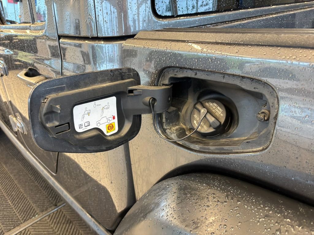 Used 2023 Jeep Gladiator Rubicon w/ Trailer Tow Package image 28