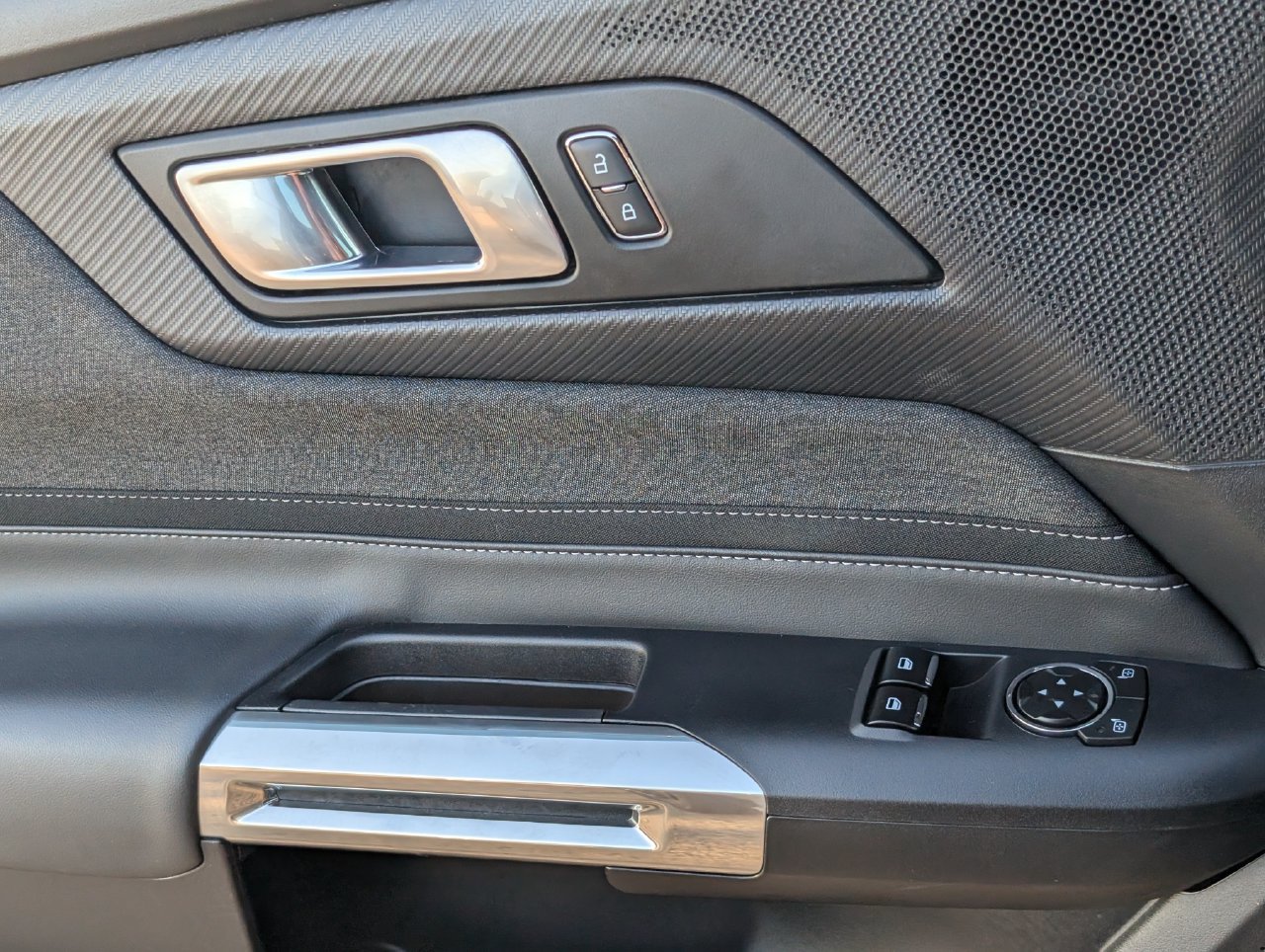 Used 2025 Ford Mustang GT RWD image 25