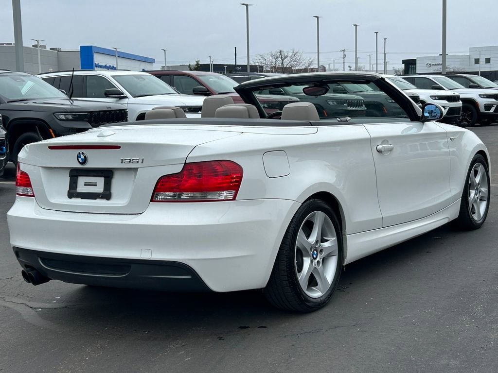 Used 2008 BMW 135i Convertible image 10