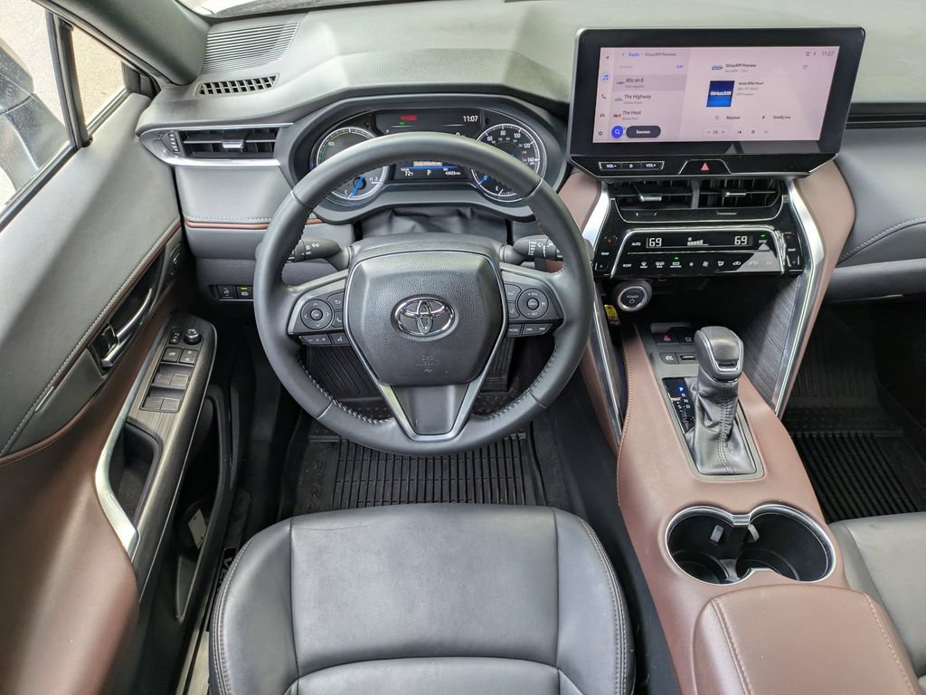 Used 2024 Toyota Venza XLE AWD/4WD image 17