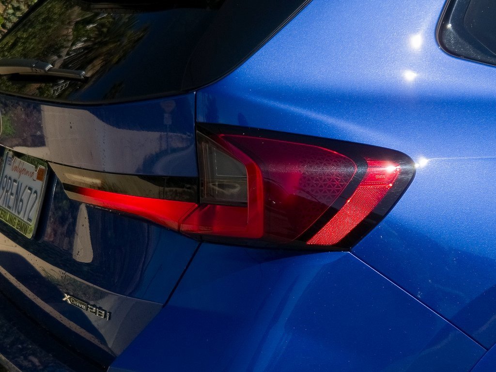 Used 2025 BMW X1 xDrive28i w/ M Sport Package image 7