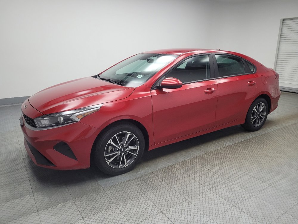Used 2023 Kia Forte LXS image 2