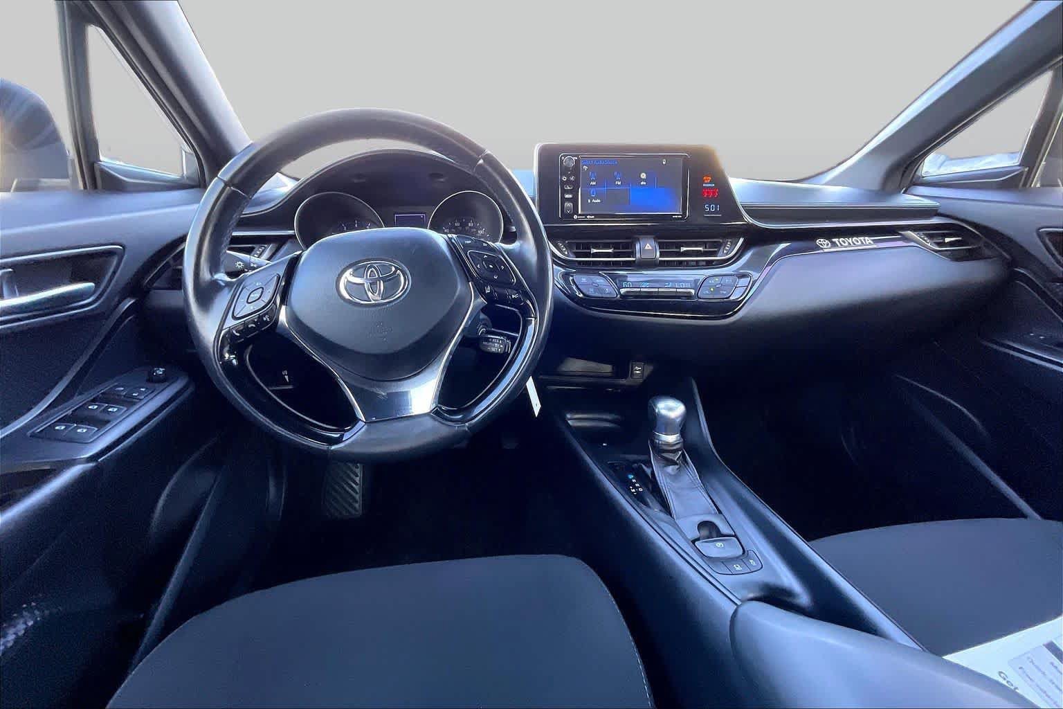 Used 2018 Toyota C-HR XLE FWD image 13